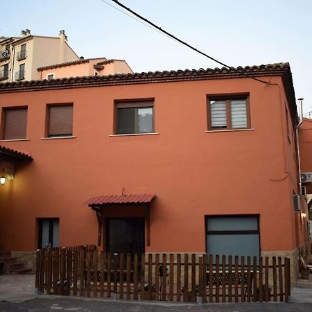 特鲁埃尔La Buhardilla. Aparcamiento Exterior Privado公寓 外观 照片